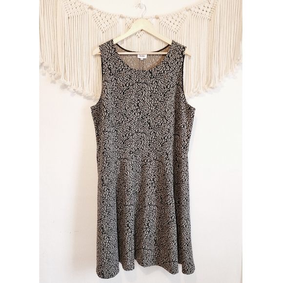 Leota Dresses & Skirts - NEW LEOTA Jacquard Crackled Patterned Sleeveless Dress sz 2X